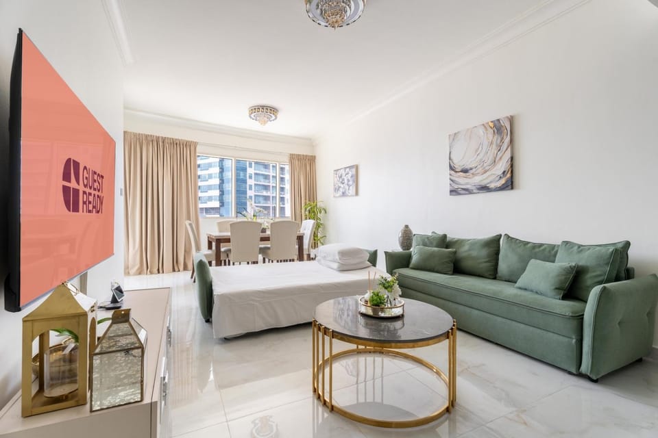 GuestReady - High Floor | Canal View Apartment in Dubai