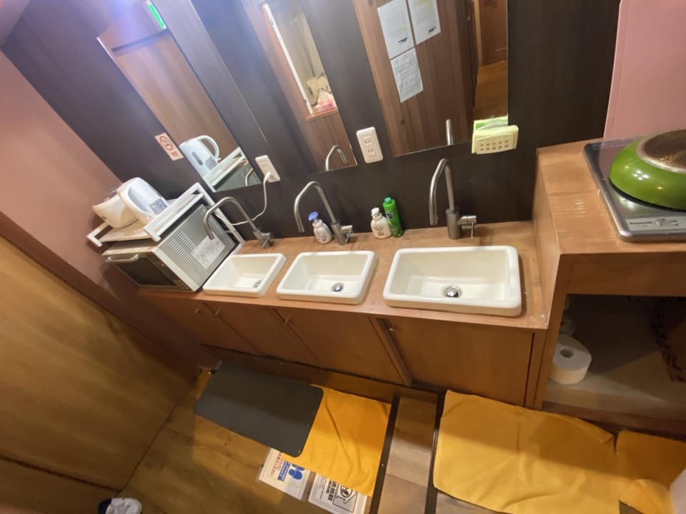 神田大手町ホステル Hostel in Chiba Prefecture