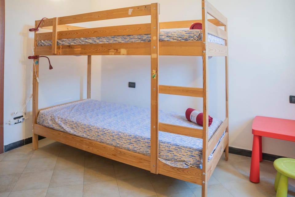 Bed, Bedroom, bunk bed