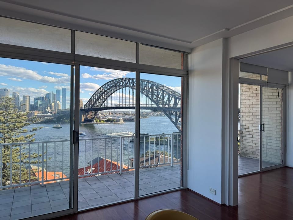 Natural landscape, View (from property/room), Balcony/Terrace, City view