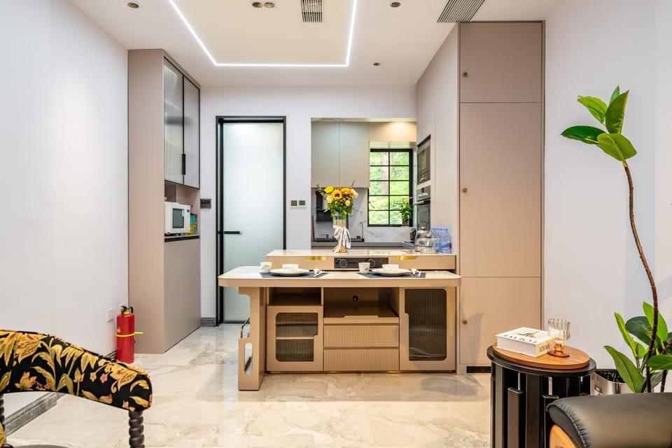 Kitchen or kitchenette