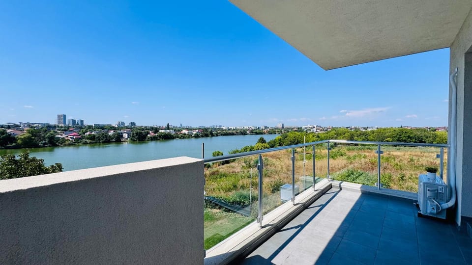 Day, Natural landscape, View (from property/room), Balcony/Terrace, Lake view