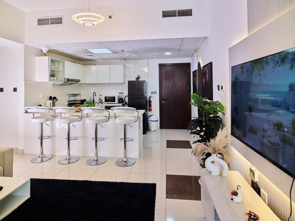 TV and multimedia, Dining area