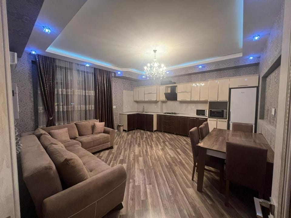 Cozy Flat Near Metro Khatai Apartment in Baku