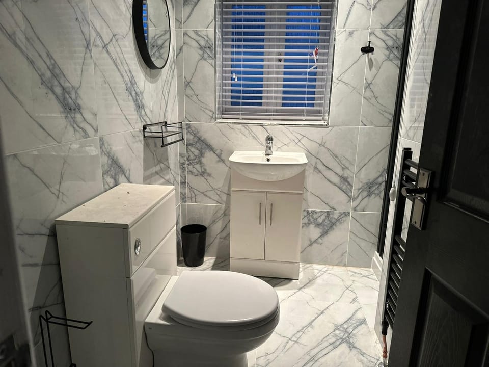 Toilet, Bathroom