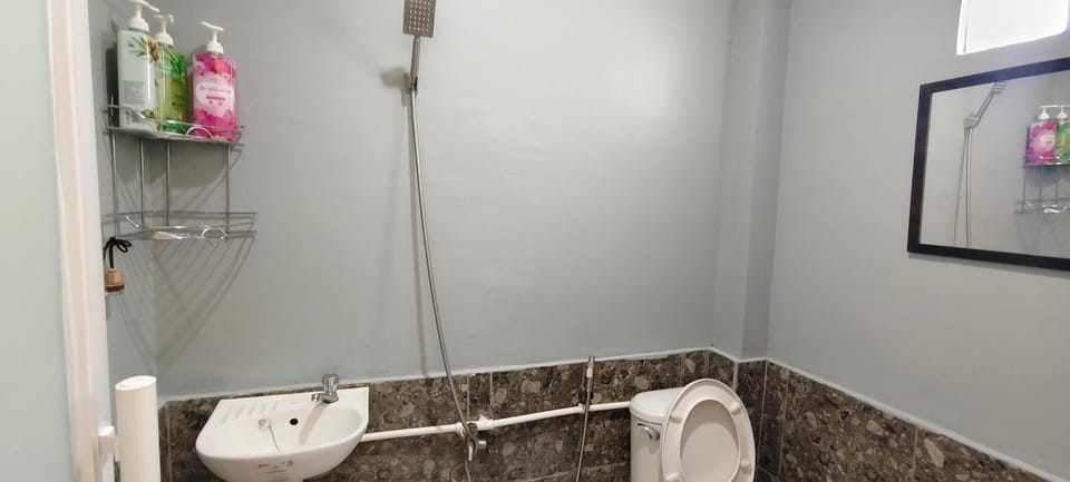 Z and j Transient House Apartment in Cagayan de Oro