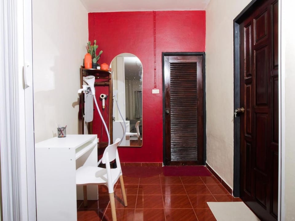 Cozy House 2BR BTS Ekkamai House in Bangkok