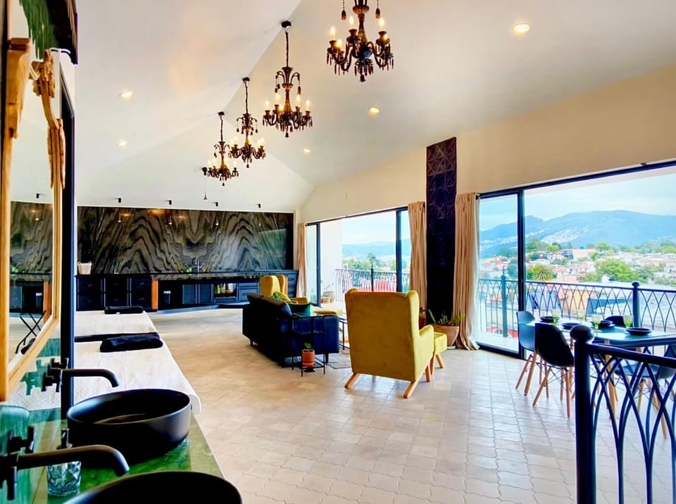 Rococo San Cristobal Apartment in San Cristobal de Casas