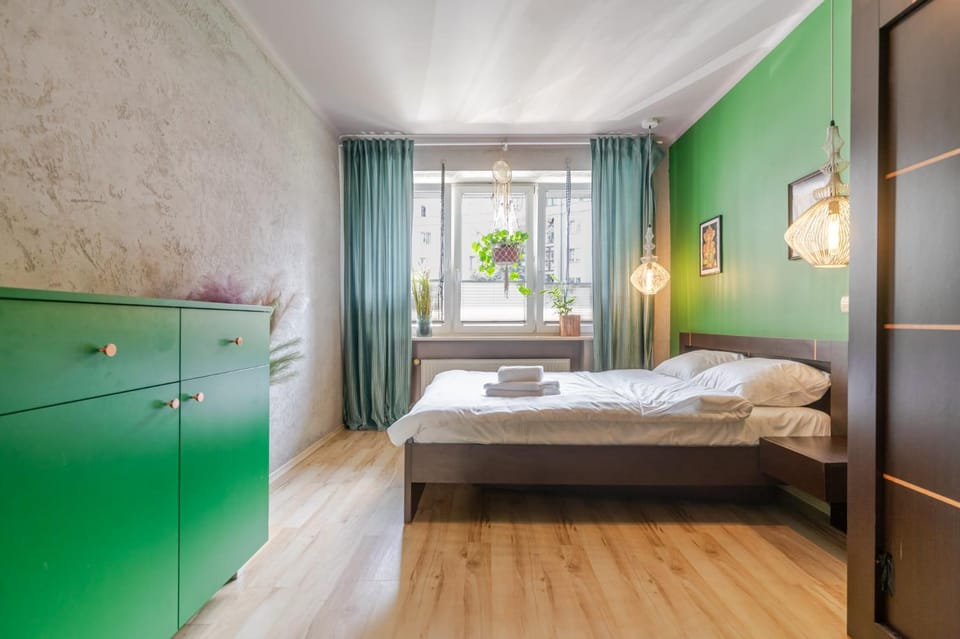 Bed, Photo of the whole room, Bedroom, towels, wardrobe