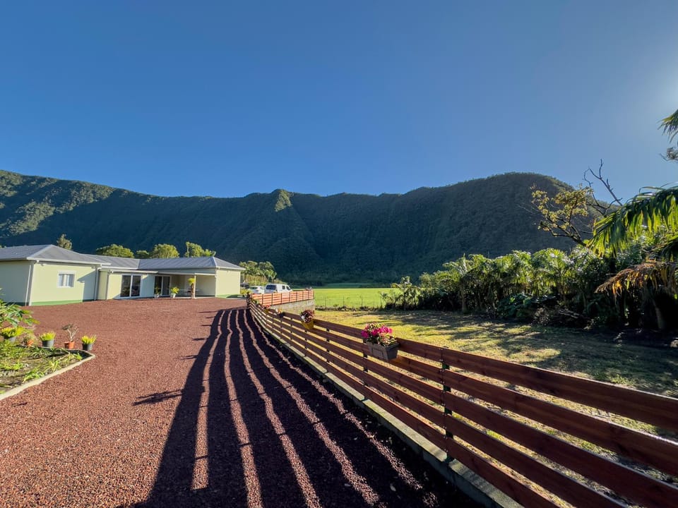 Property building, Natural landscape, Mountain view