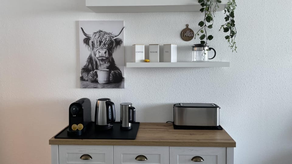 Coffee/tea facilities, toaster