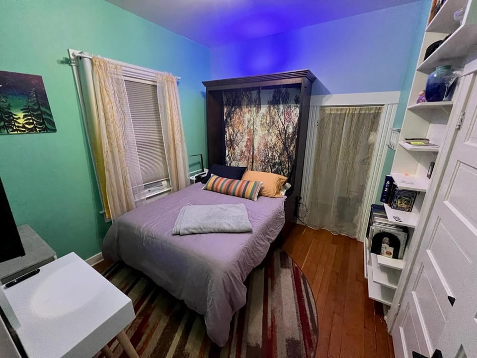 Bed, Bedroom
