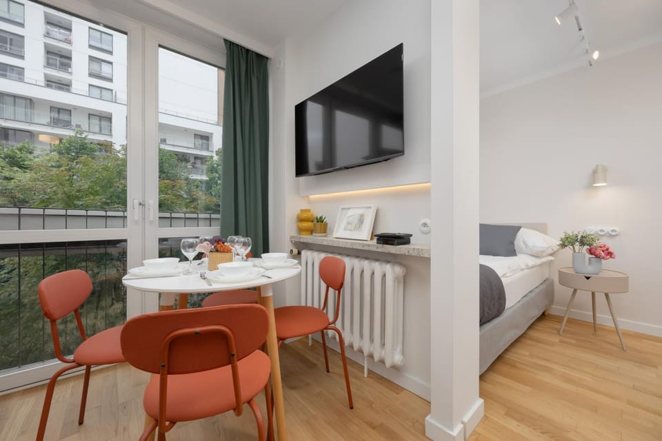 Dining area, Bedroom