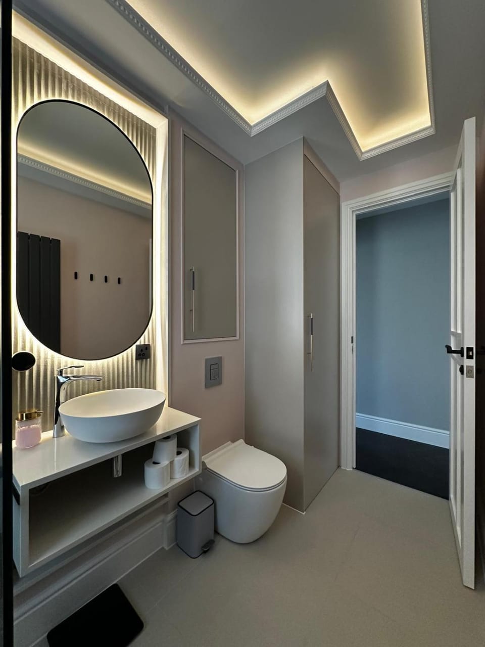 Canewdon Rd Luxury Accommodation Apartment in Southend-on-Sea