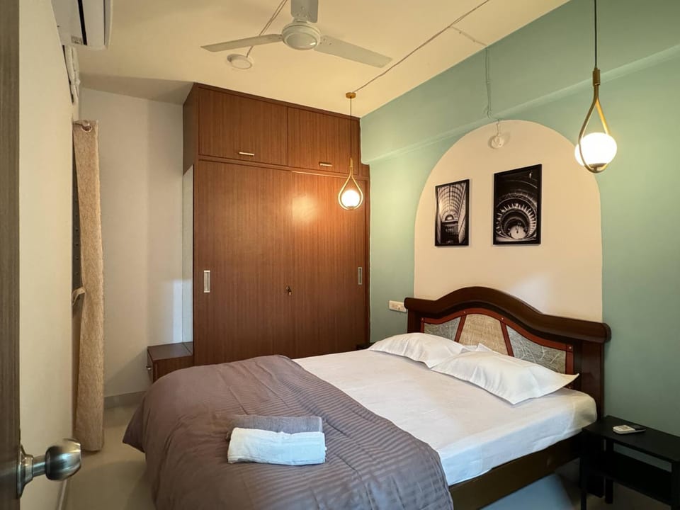 Bed, wardrobe