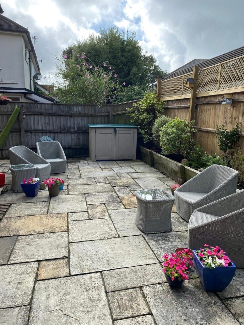 Day, Garden