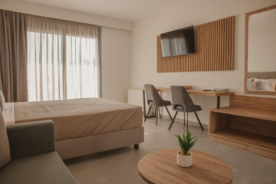 Bed, TV and multimedia, Photo of the whole room