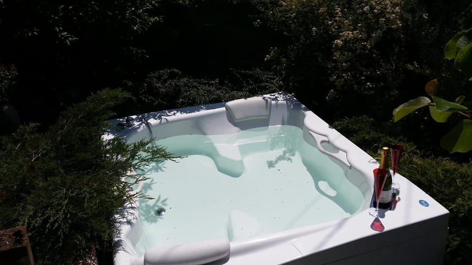 Garden, On site, Garden view, Pool view