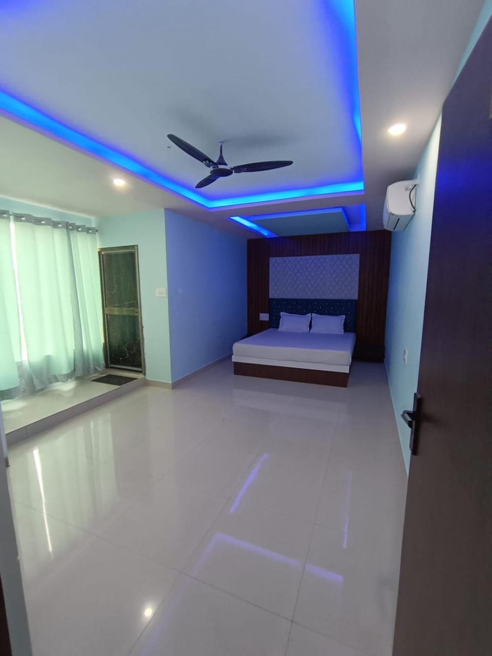 Paris dream hotel Hotel in India