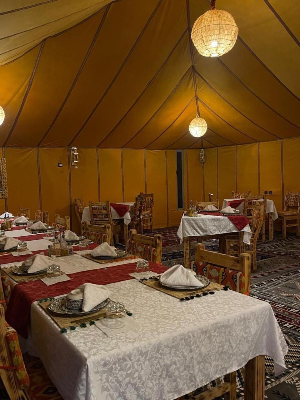 Restaurant/places to eat
