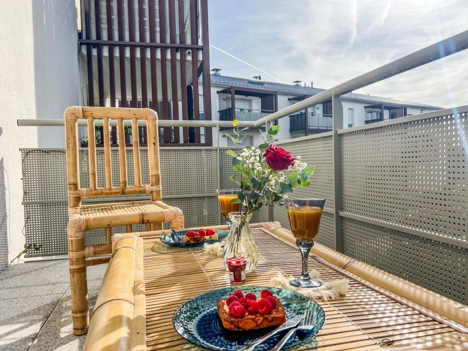 Balcony/Terrace, Dining area