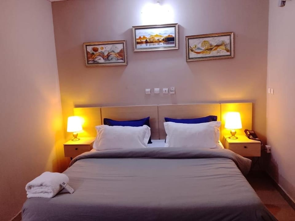 Résidence La Paix Yamoussoukro, L'Oasis Apartment in Africa
