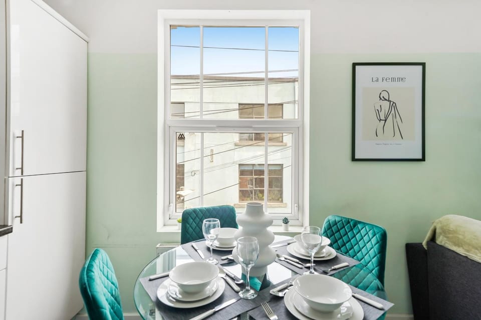 The Green Suite in Bristol City Centre Apartment in Bristol