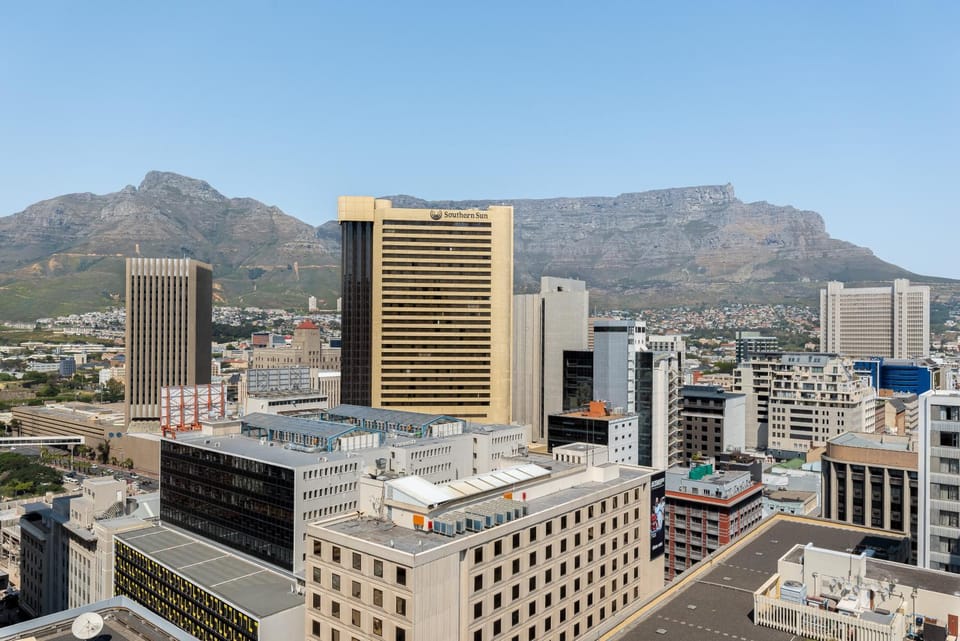 The Rubik Designer Apartment With Cloud Nine Views Apartment in Cape Town