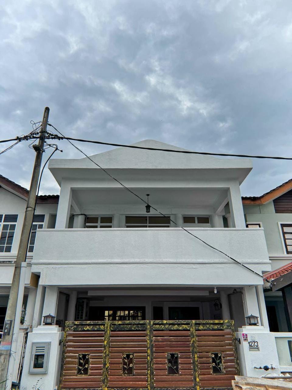 Property building, Day