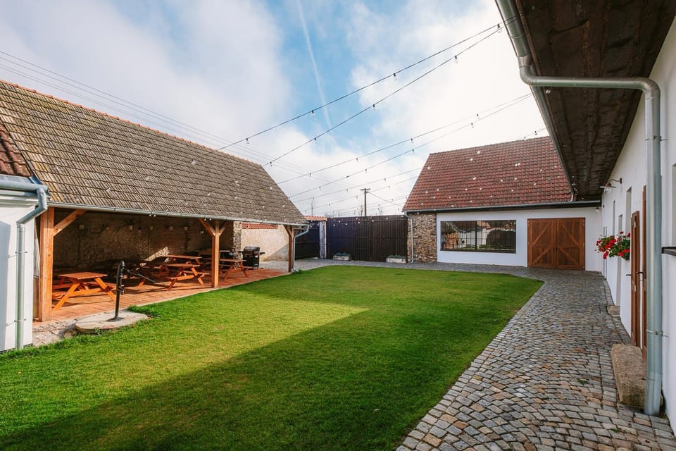 Stodola Lesůňky Apartment in South Moravian Region