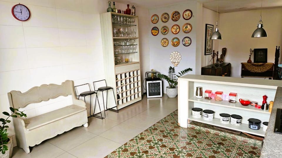 Kitchen or kitchenette, Kitchen or kitchenette
