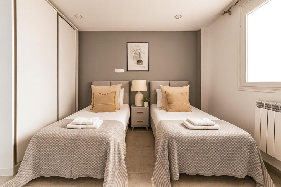 Bed, Bedroom, internet