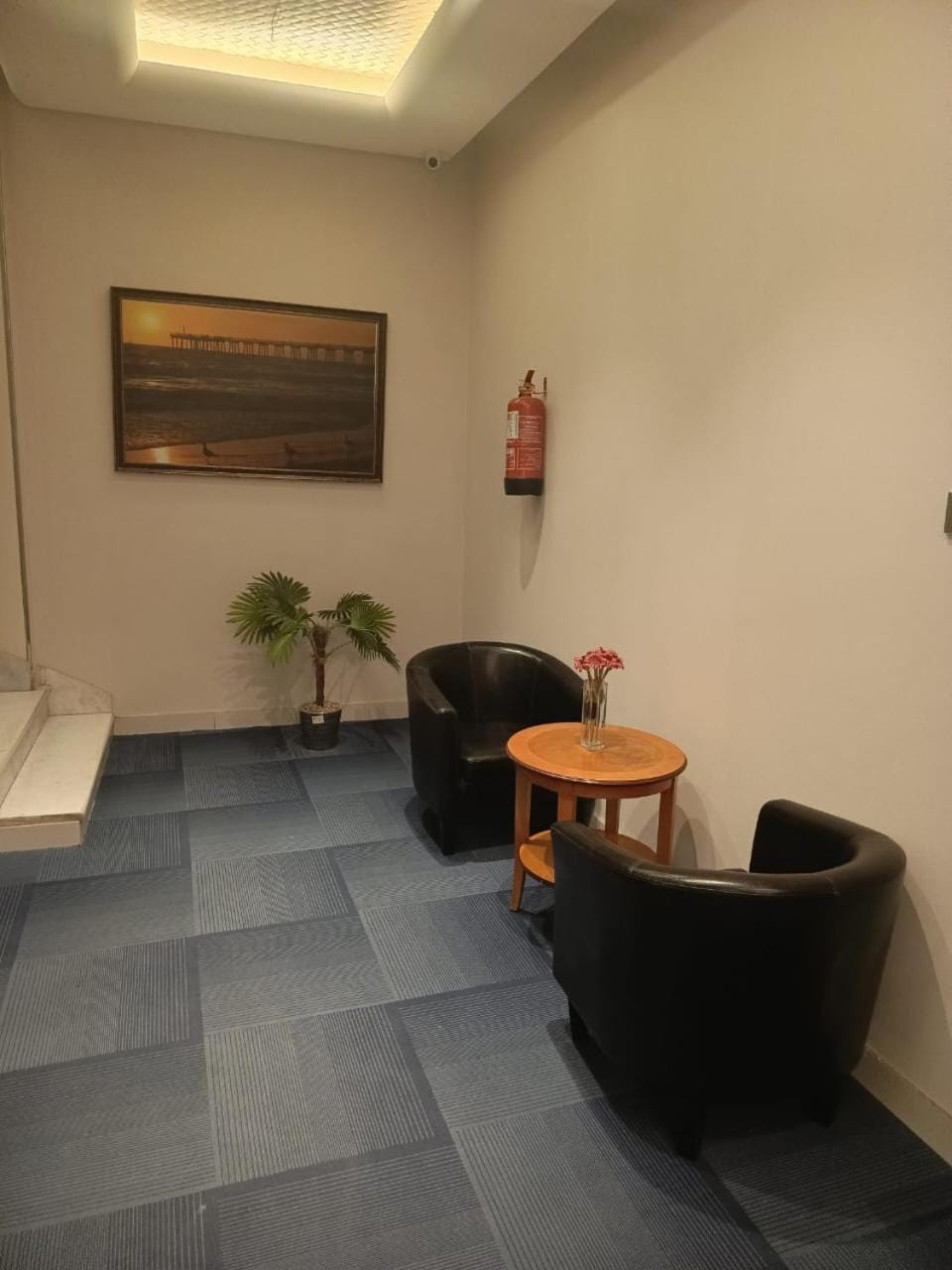Seating area, Internal: Not applicable to any particular room