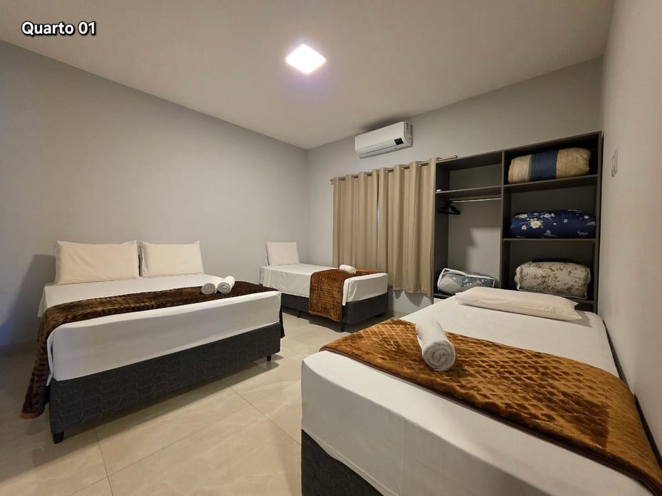 2 suítes e 2 quartos bairro tranquilo prox centro House in Foz do Iguaçu