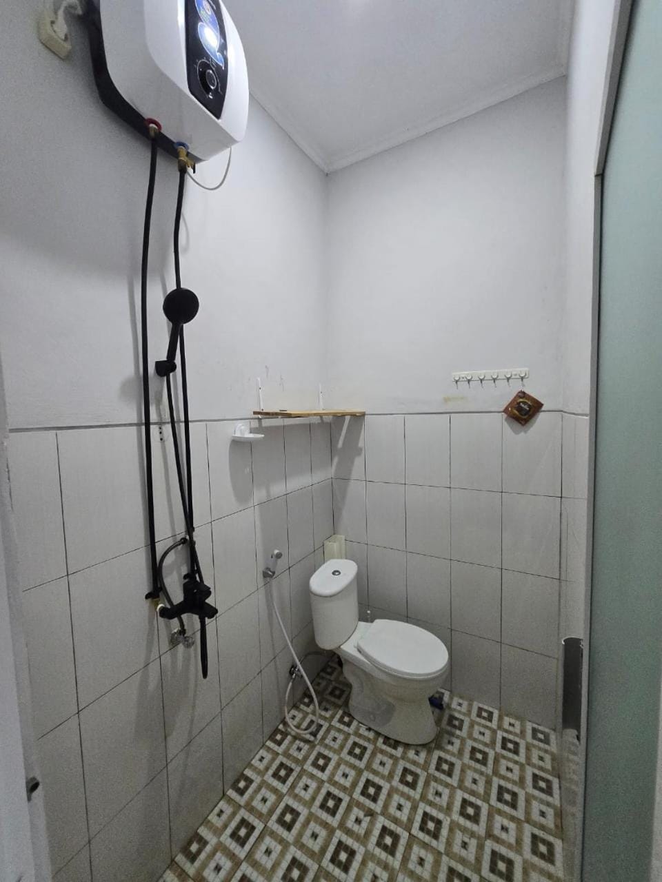 Gubug Semesta A7 House in Kerambitan