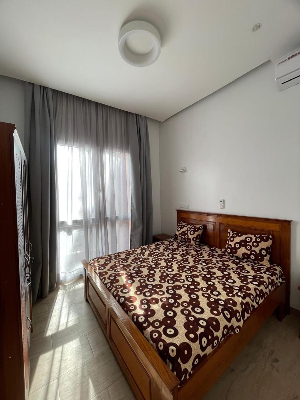 Bed, Photo of the whole room, Bedroom, air conditioner
