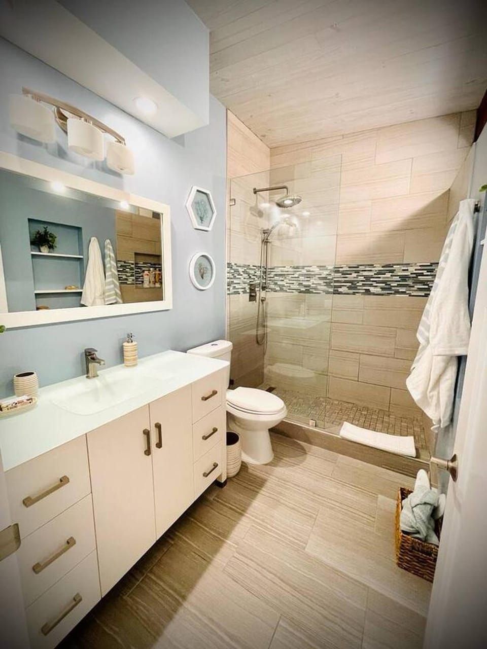 Bathroom, Bath