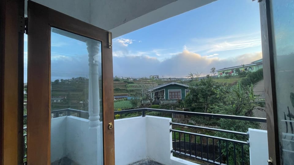 Day, Natural landscape, View (from property/room), Balcony/Terrace, Mountain view
