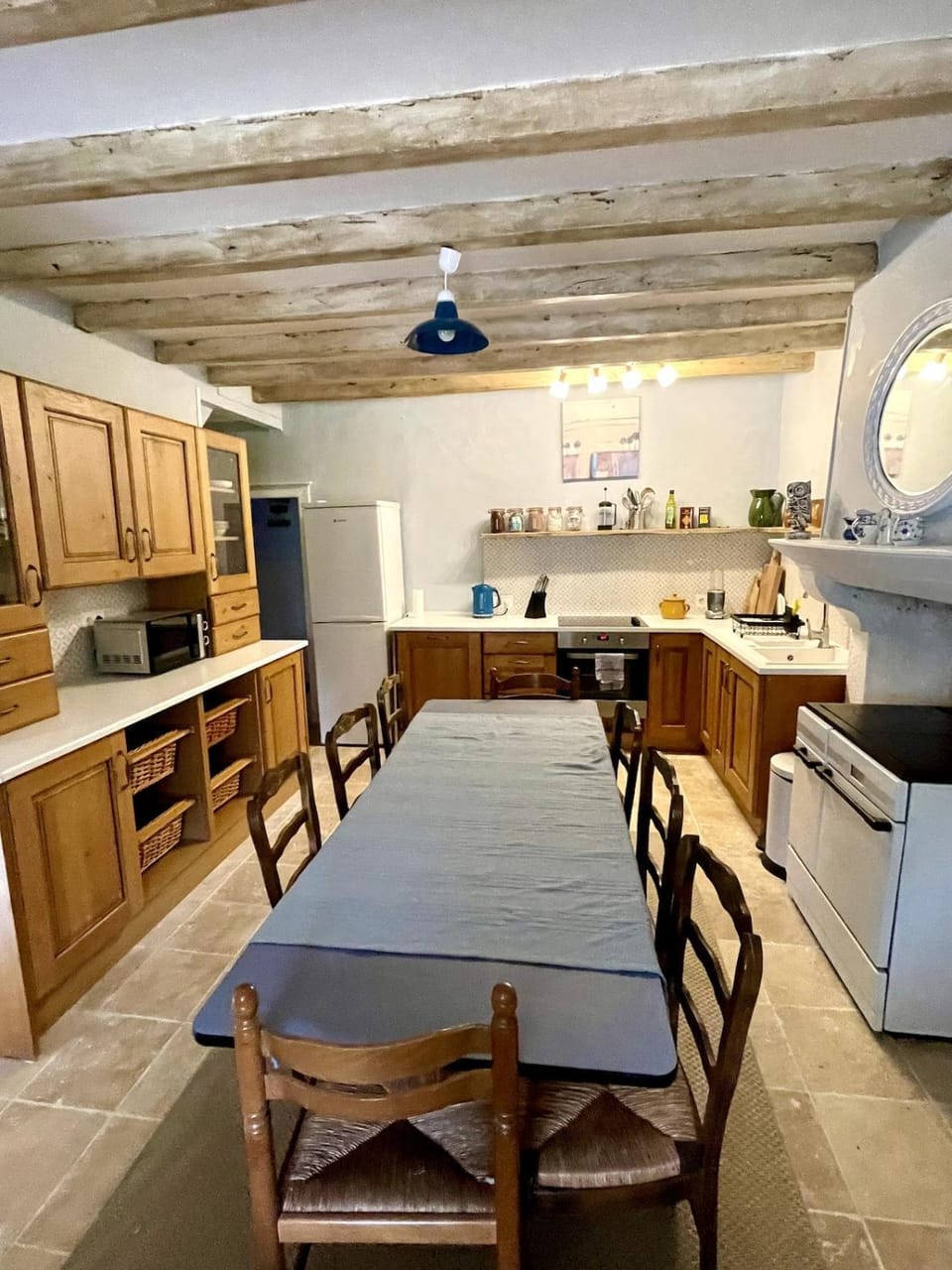 Kitchen or kitchenette, Seating area, Dining area, dishwasher, oven, stove