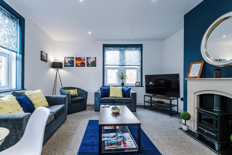 TV and multimedia, Living room, Seating area