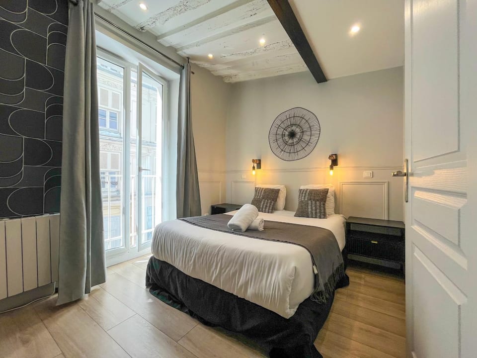 UrbanFlat 44 - Apartment in center of Paris Apartment in Paris