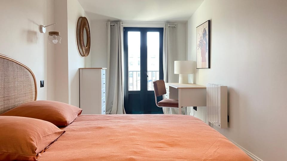 Appartement T4 au coeur du Triangle d'Or Apartment in Bordeaux