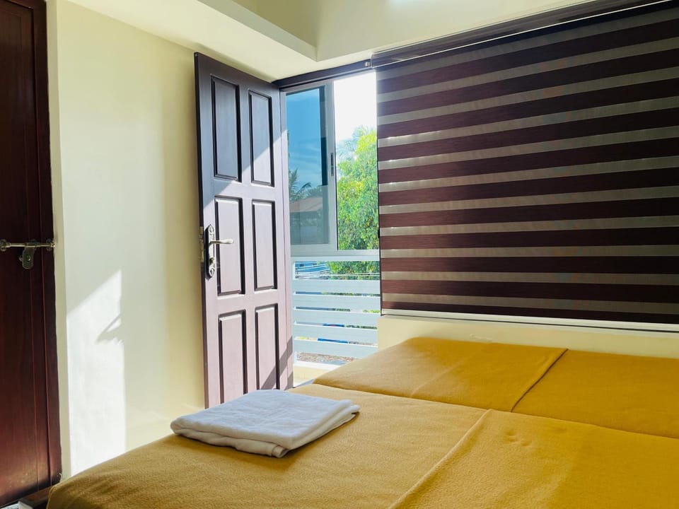 Bed, Balcony/Terrace, Bedroom