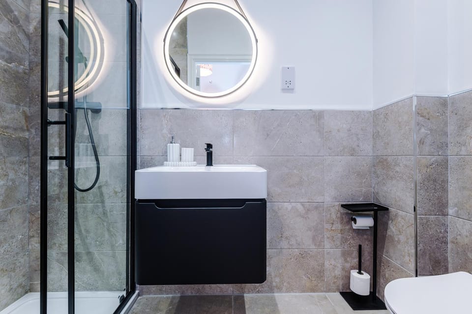 The Cosy Central - 2 Min Walk to Leeds Station Apartment in Leeds