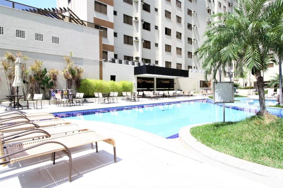 Property building, Day, Pool view, Swimming pool