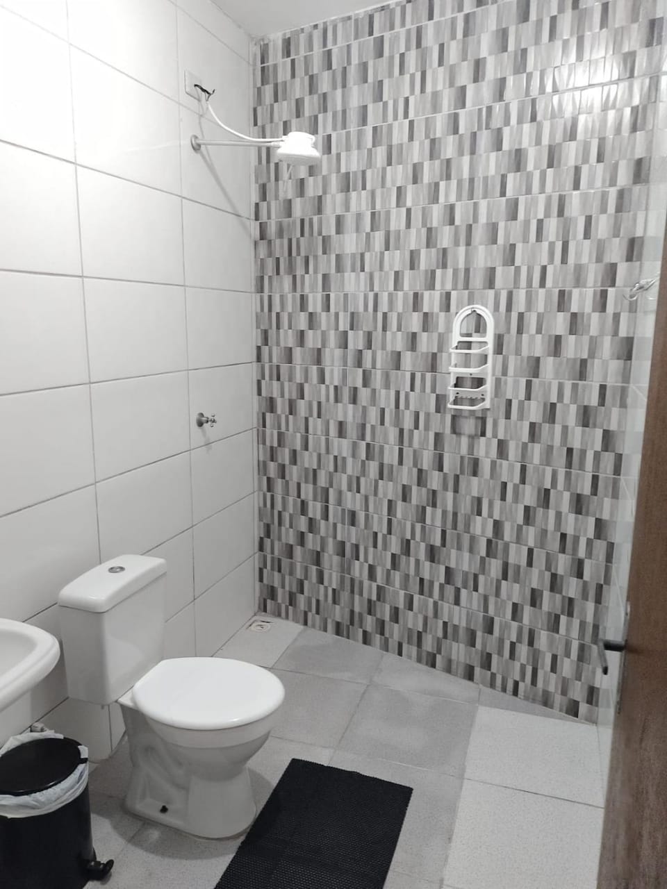 Casa com piscina, 100m da praia! House in Itanhaém