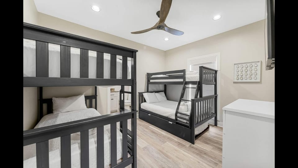 Sunny Times by Coastline Vacation Rentals House in Florida