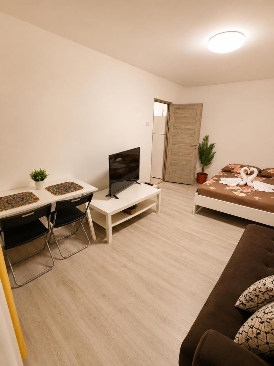 Garsoniera langa Spital Bagdasar,Obregia și Institutul pentru ordine publica NU OFER FACTURA Apartment in Bucharest
