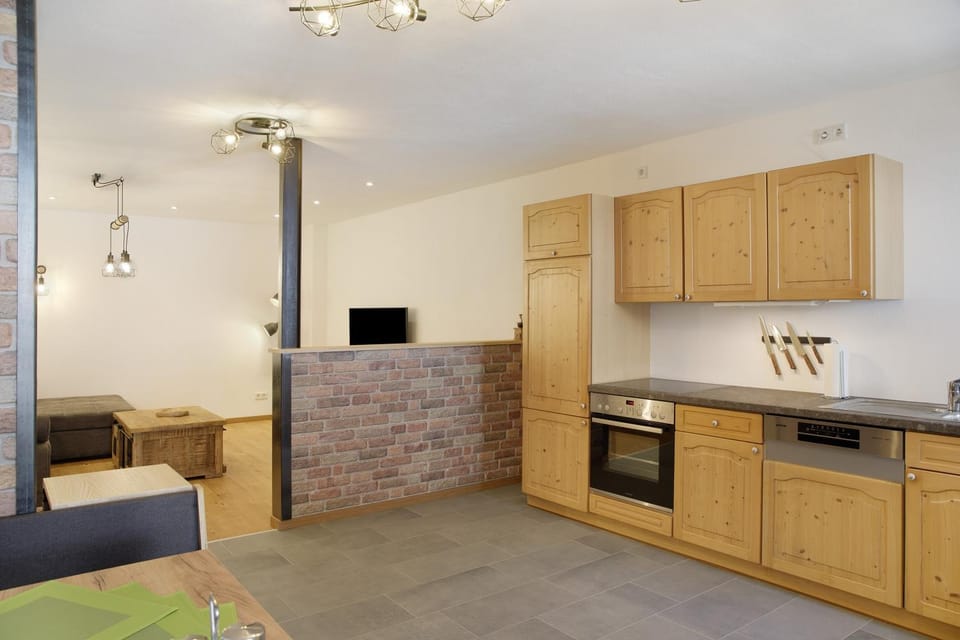 Kitchen or kitchenette, Living room