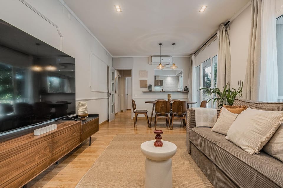 Communal lounge/ TV room, Living room